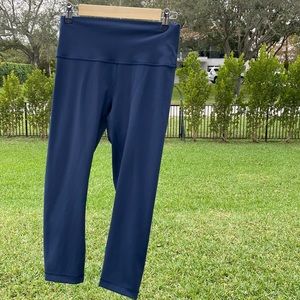Lululemon capri pants wunder under